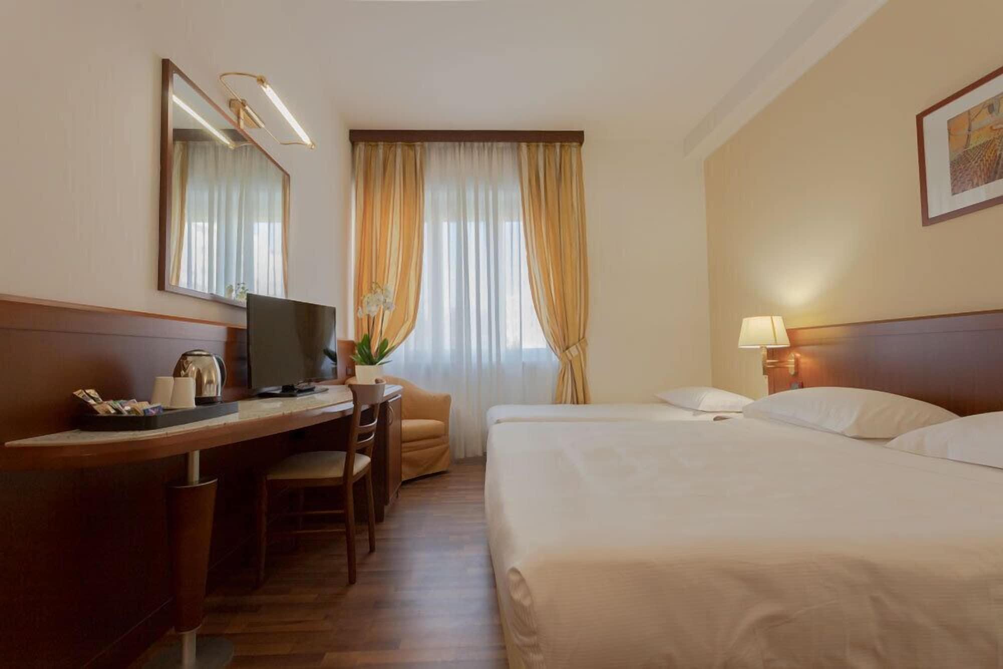 Hotel Europa 4*